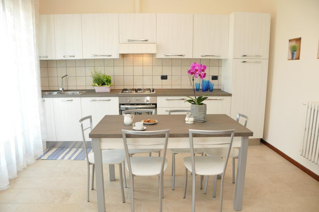 Salvi Apartamento Peschiera del Garda Quarto foto