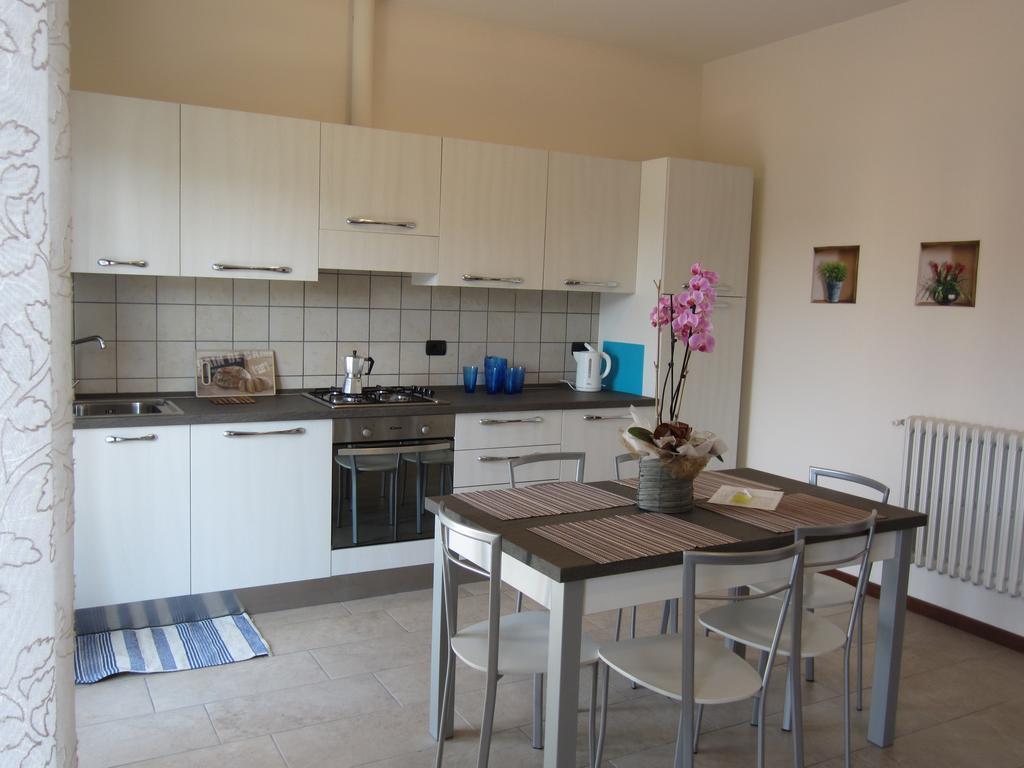 Salvi Apartamento Peschiera del Garda Exterior foto